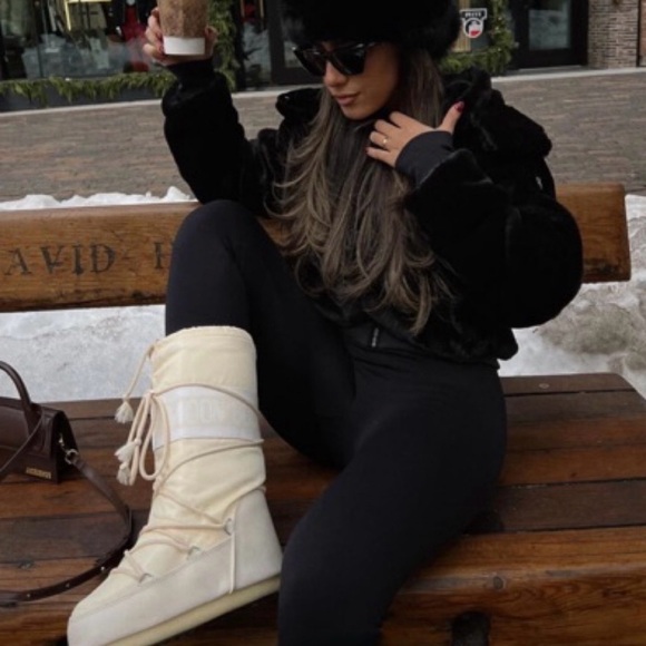 Moon Boot Women's Beige Winter Boots - Picture 2 of 7